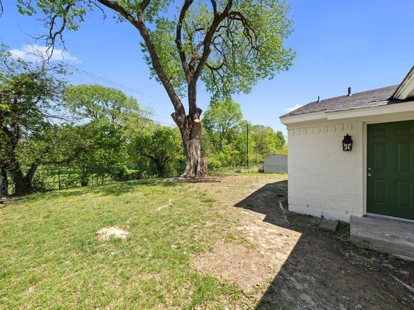 5952  Golden Gate Drive , Dallas Texas 75241