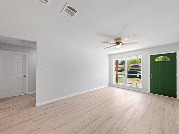 5952  Golden Gate Drive , Dallas Texas 75241