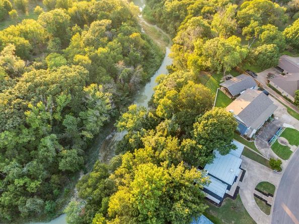 4220  Dawn Drive , Benbrook Texas 76116