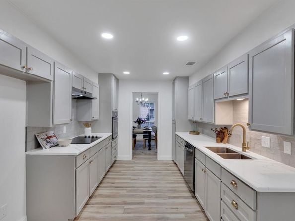 4220  Dawn Drive , Benbrook Texas 76116