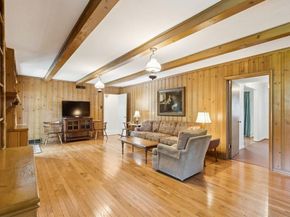 11130  Wonderland Trail , Dallas Texas 75229