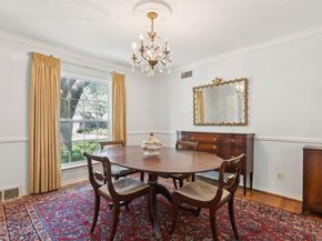 11130  Wonderland Trail , Dallas Texas 75229