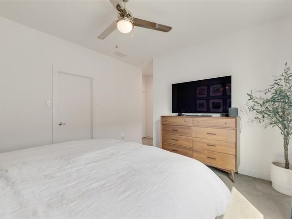 4705  Bryan Street  302, Dallas Texas 75204