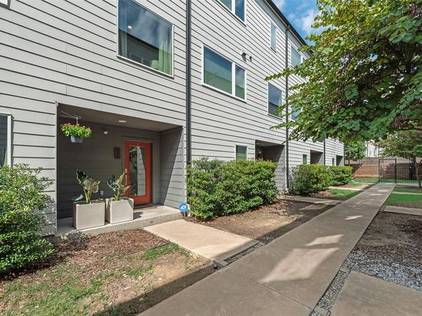 4705  Bryan Street  302, Dallas Texas 75204