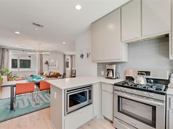 4705  Bryan Street  302, Dallas Texas 75204