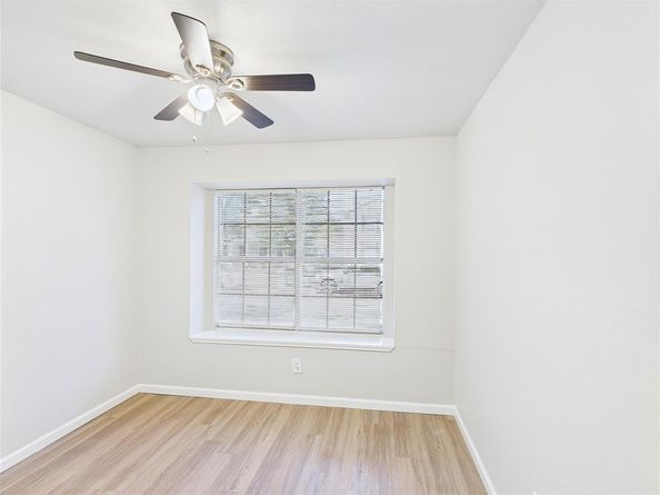 2716  Clayton Oaks Drive , Dallas Texas 75227