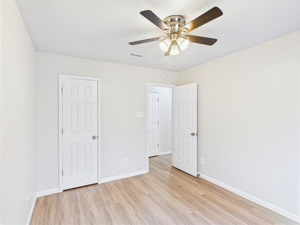 2716  Clayton Oaks Drive , Dallas Texas 75227