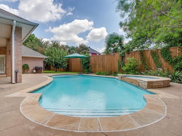 6705  Castle Creek Drive , Fort Worth Texas 76132