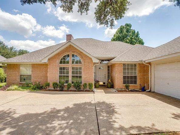 6705  Castle Creek Drive , Fort Worth Texas 76132