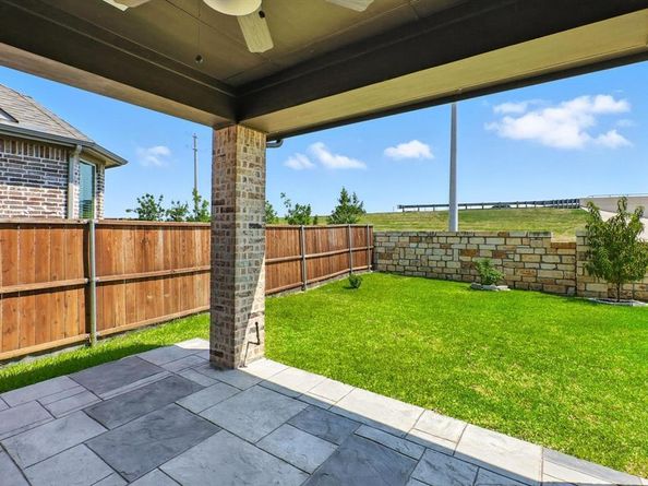 3524  Damsel Brooke Street , Lewisville Texas 75056