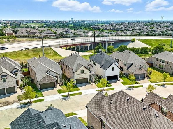 3524  Damsel Brooke Street , Lewisville Texas 75056