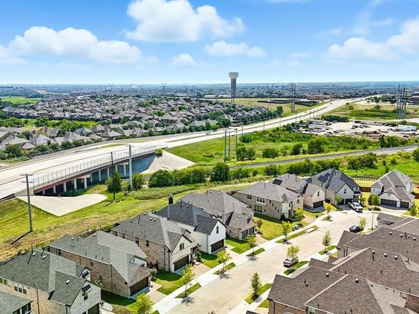 3524  Damsel Brooke Street , Lewisville Texas 75056