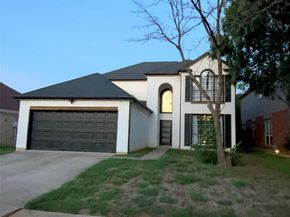 808  Lake Bridge Drive , Lake Dallas Texas 75065