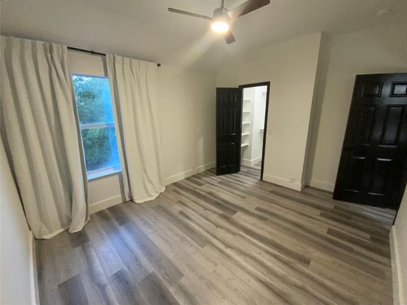808  Lake Bridge Drive , Lake Dallas Texas 75065