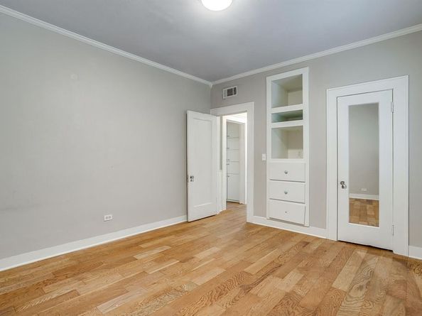 2328 W Rosedale Street S, Fort Worth Texas 76110