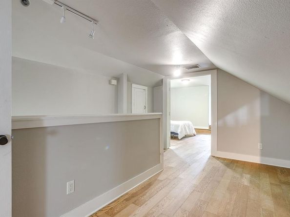 2328 W Rosedale Street S, Fort Worth Texas 76110
