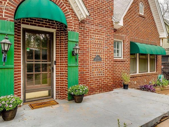 2328 W Rosedale Street S, Fort Worth Texas 76110