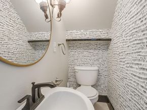 2328 W Rosedale Street S, Fort Worth Texas 76110