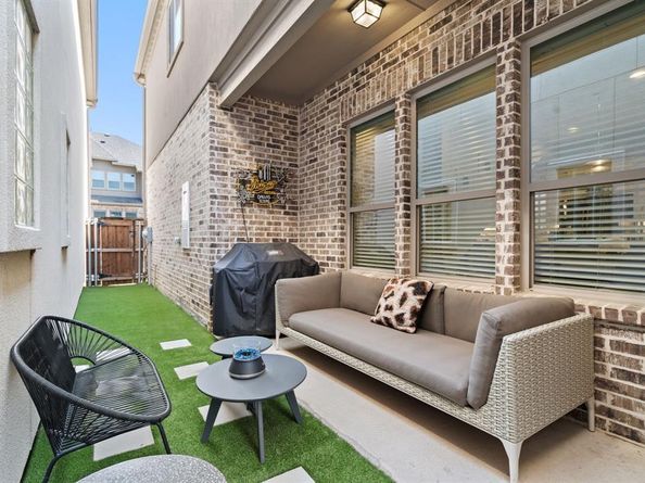 228  Skystone Drive , Irving Texas 75038
