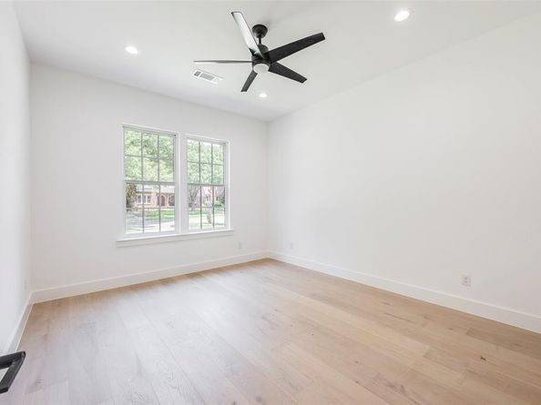 5710  Vanderbilt Avenue , Dallas Texas 75206