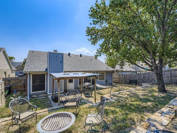 10224  Long Rifle Drive , Fort Worth Texas 76108