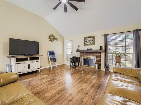 10224  Long Rifle Drive , Fort Worth Texas 76108