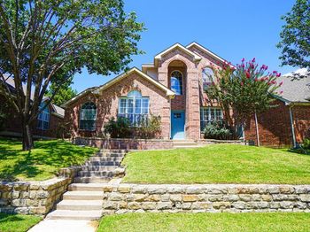 2210  Garden Crest Drive 