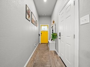 5312  Black Hawk Street , Dallas Texas 75212