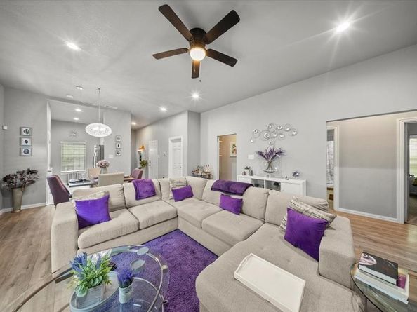 5312  Black Hawk Street , Dallas Texas 75212