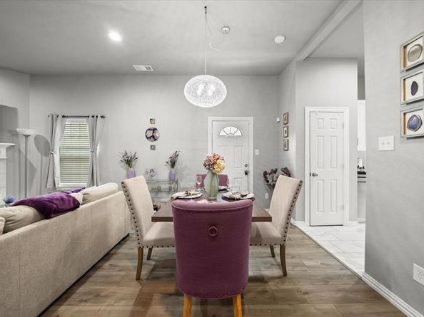 5312  Black Hawk Street , Dallas Texas 75212