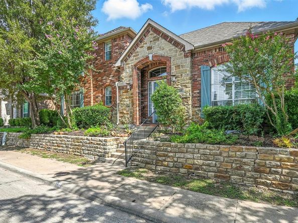 946  Briar Oaks Drive , Rockwall Texas 75087