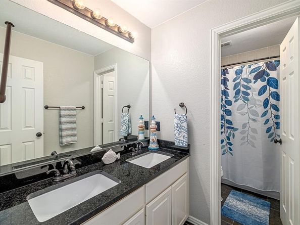 1509  Kingsbrook Circle , McKinney Texas 75072