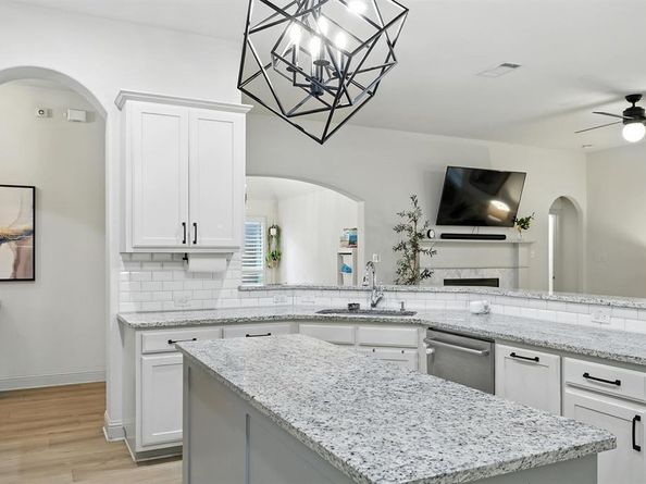 3820  Byers Avenue , Fort Worth Texas 76107