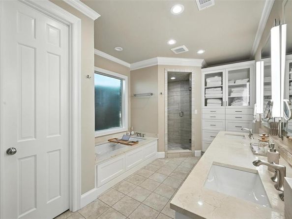 4419  Hollow Oak Drive , Dallas Texas 75287