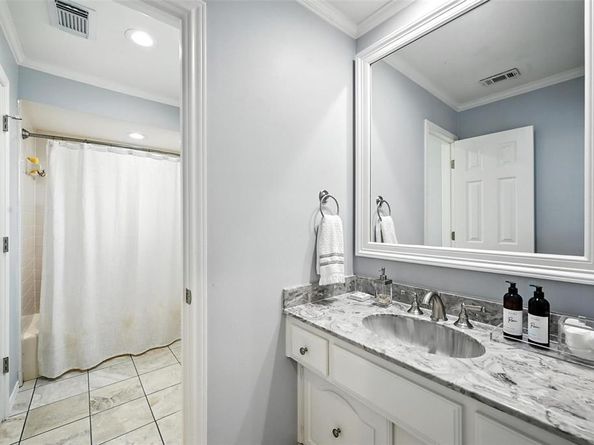 4419  Hollow Oak Drive , Dallas Texas 75287