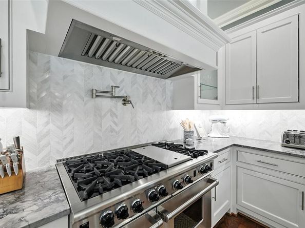 4419  Hollow Oak Drive , Dallas Texas 75287
