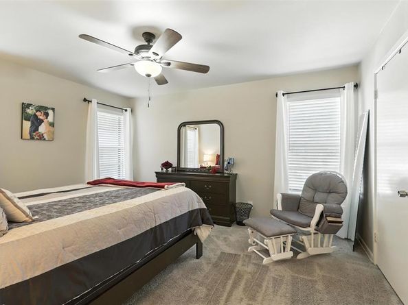 1708  Carl Street , Fort Worth Texas 76103