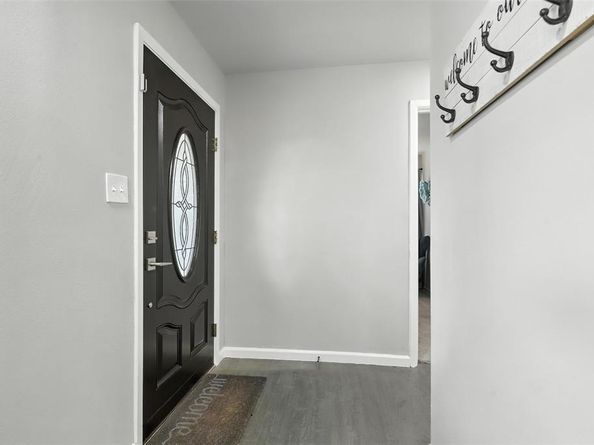 1708  Carl Street , Fort Worth Texas 76103