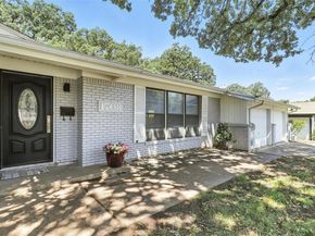 1708  Carl Street , Fort Worth Texas 76103