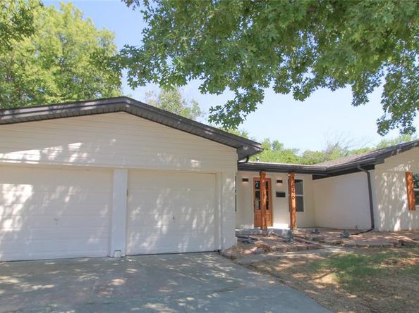 1646  Jackson Street , Grand Prairie Texas 75051