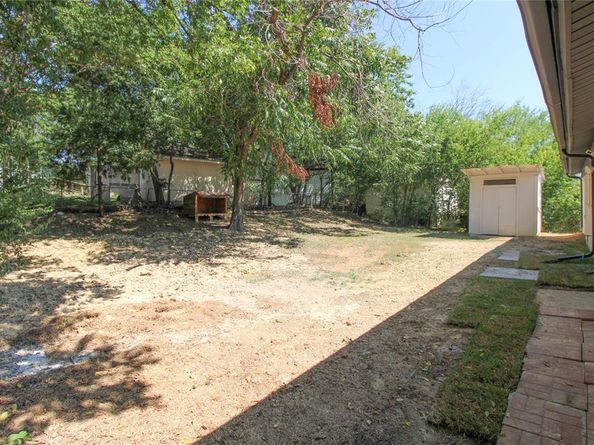 1646  Jackson Street , Grand Prairie Texas 75051