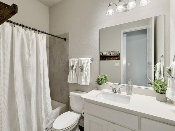 827  Esk Avenue , Celina Texas 75009