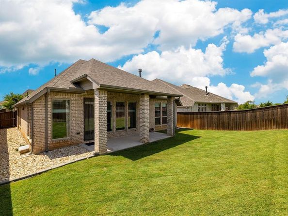 827  Esk Avenue , Celina Texas 75009