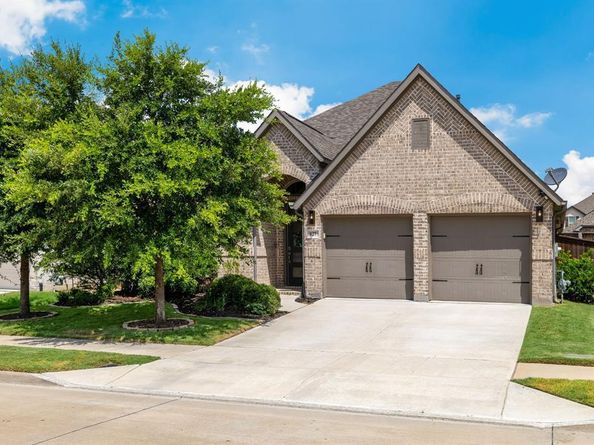 827  Esk Avenue , Celina Texas 75009