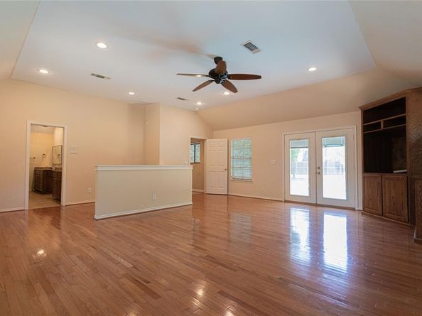 6812  Riverdale Drive , Fort Worth Texas 76132