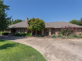 6812  Riverdale Drive , Fort Worth Texas 76132