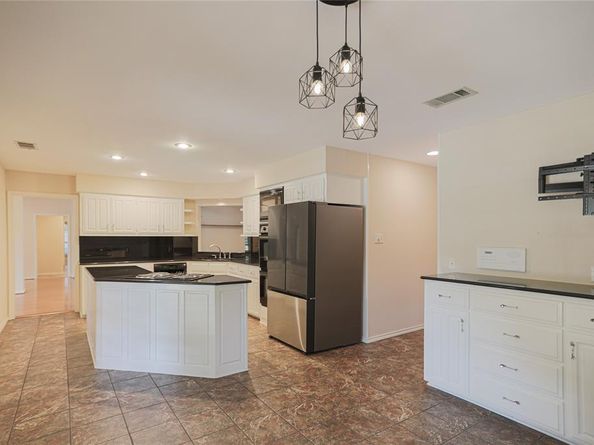 6812  Riverdale Drive , Fort Worth Texas 76132