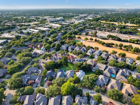 5017  Briar Tree Drive , Dallas Texas 75248