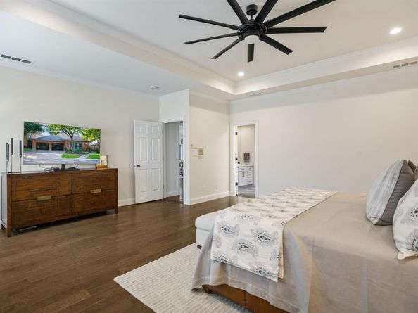 5017  Briar Tree Drive , Dallas Texas 75248