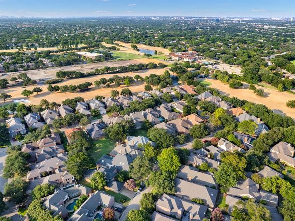 5017  Briar Tree Drive , Dallas Texas 75248